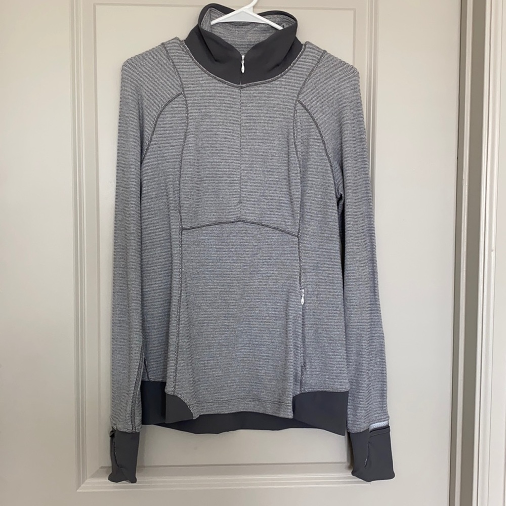 Lululemon long sleeve pullover